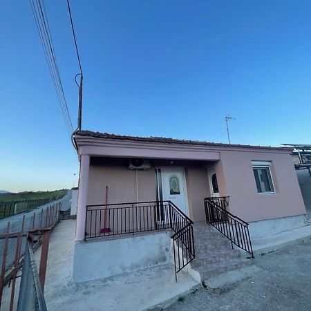 Μονοκατοικια 3 Δωματιων Kateríni Exterior foto