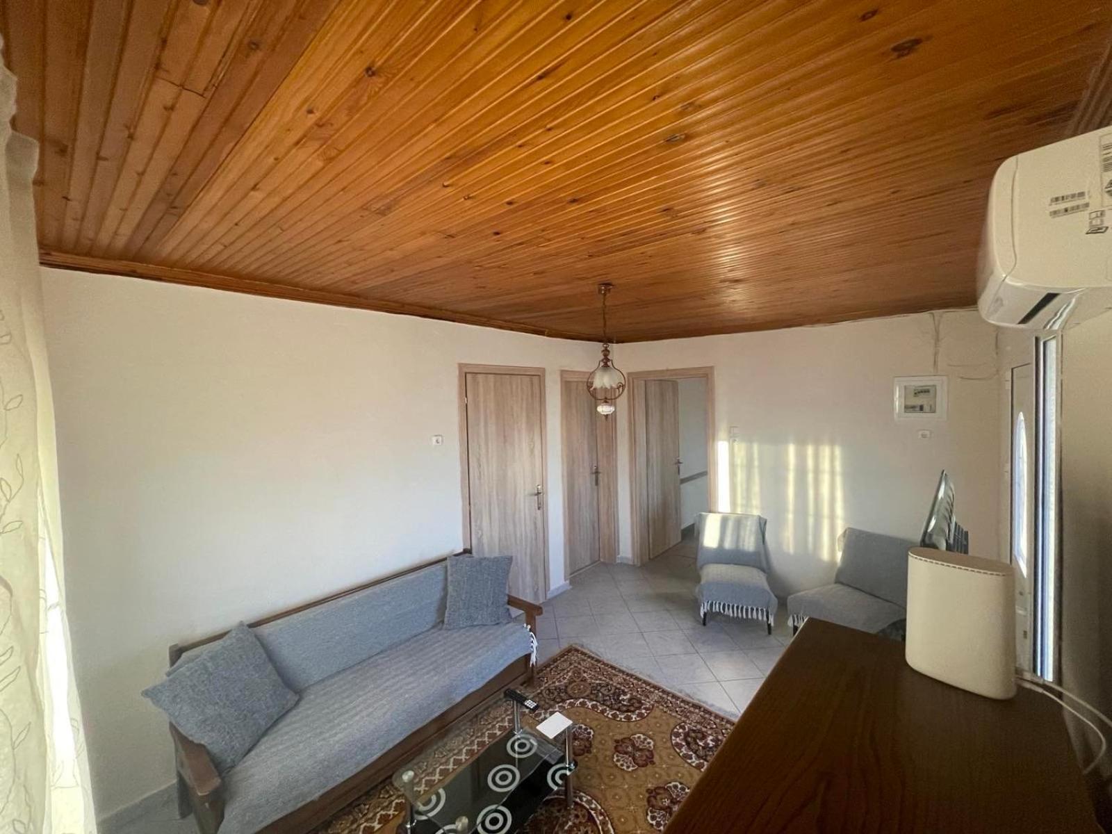Μονοκατοικια 3 Δωματιων Kateríni Exterior foto