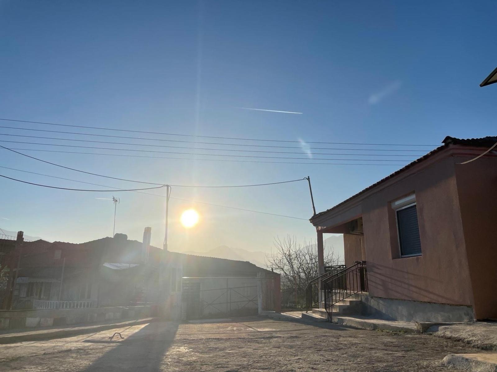 Μονοκατοικια 3 Δωματιων Kateríni Exterior foto